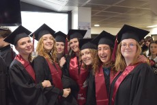 Les diplômés avant la cérémonie